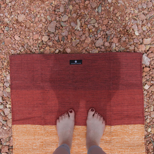 cotton yoga rug red rock use 01
